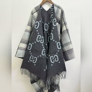 Gucci Reversible GG Wool Cape
